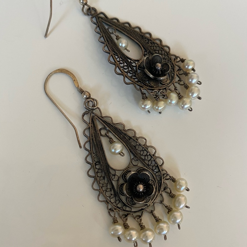 Silver Pearl/Flower Earrings